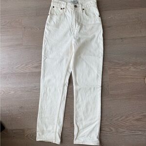 Abercrombie & Fitch White Curve Love Ankle, Straight Ultra High Rise